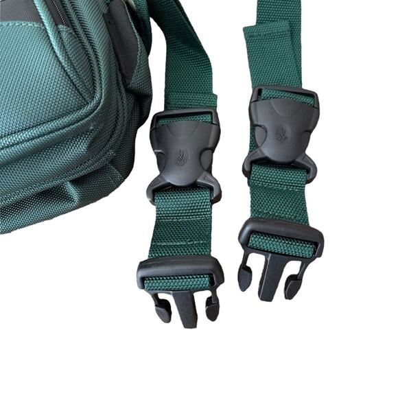 Ricardo Beverly Hills Luggage Canvas Shoulder Carry On Bag - Picture 14 of 14